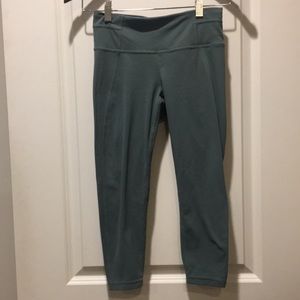 Prana women Capri Leggings athletic yoga fitness pants inner pouch size XS olive